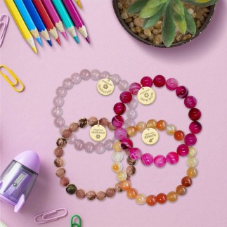 Bracelet perles medaillon maitresse/nounou/ATSEM