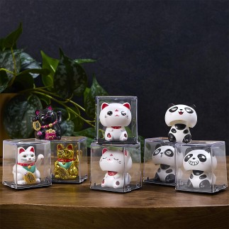 FIGURINE SOLAIRE EN BOITE CHAT PANDA