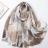 Foulard imprimé fleurs dessins beige