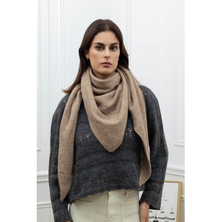 Echarpe triangle unie taupe