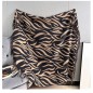 Echarpe carré zèbre camel