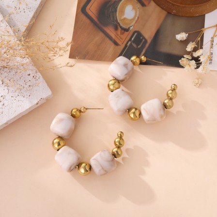 Boucles d'oreilles pierres carrées beige