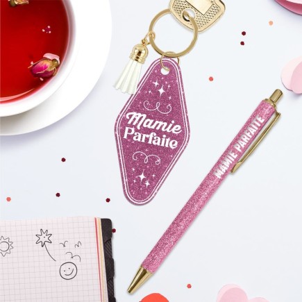 Duo Paillettes Porte Cles Motel Et Stylo Mamie Parfaite