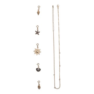 COLLIER AVEC CHARMS COQUILLAGES