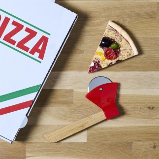 ROULETTE A PIZZA EN FORME DE HACHE