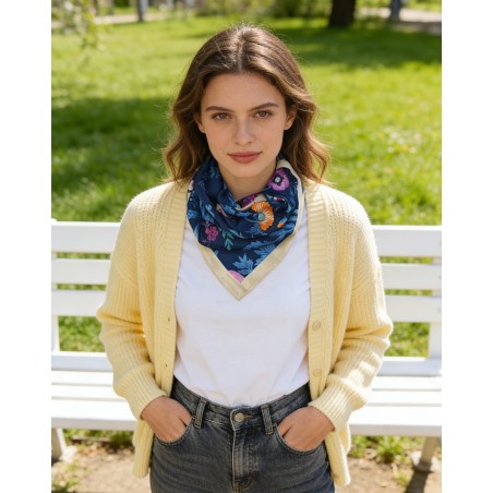 Carré effet soie 70x70cm pas cher