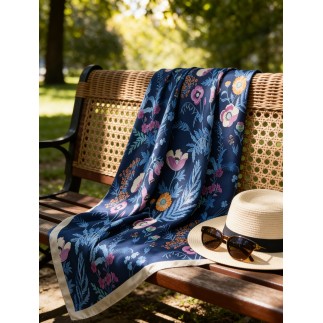 Carré effet soie 70x70cm fleurs et feuillages marine