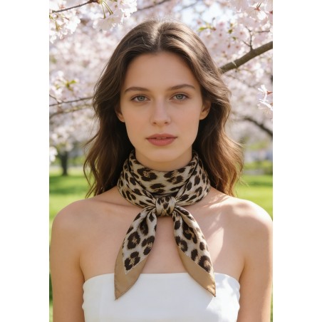 Carré effet soie 70x70cm pas cher