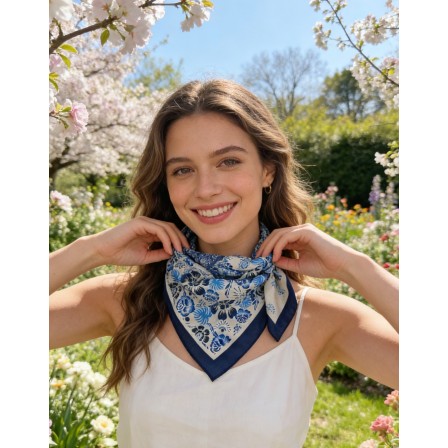 Carré effet soie 70x70cm fleurs et feuille palmier bleu