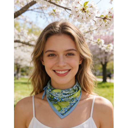 Carré effet soie 70x70cm citrons bleu