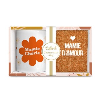 COFFRET MUG CHAUSSETTES "MAMIE CHERIE"